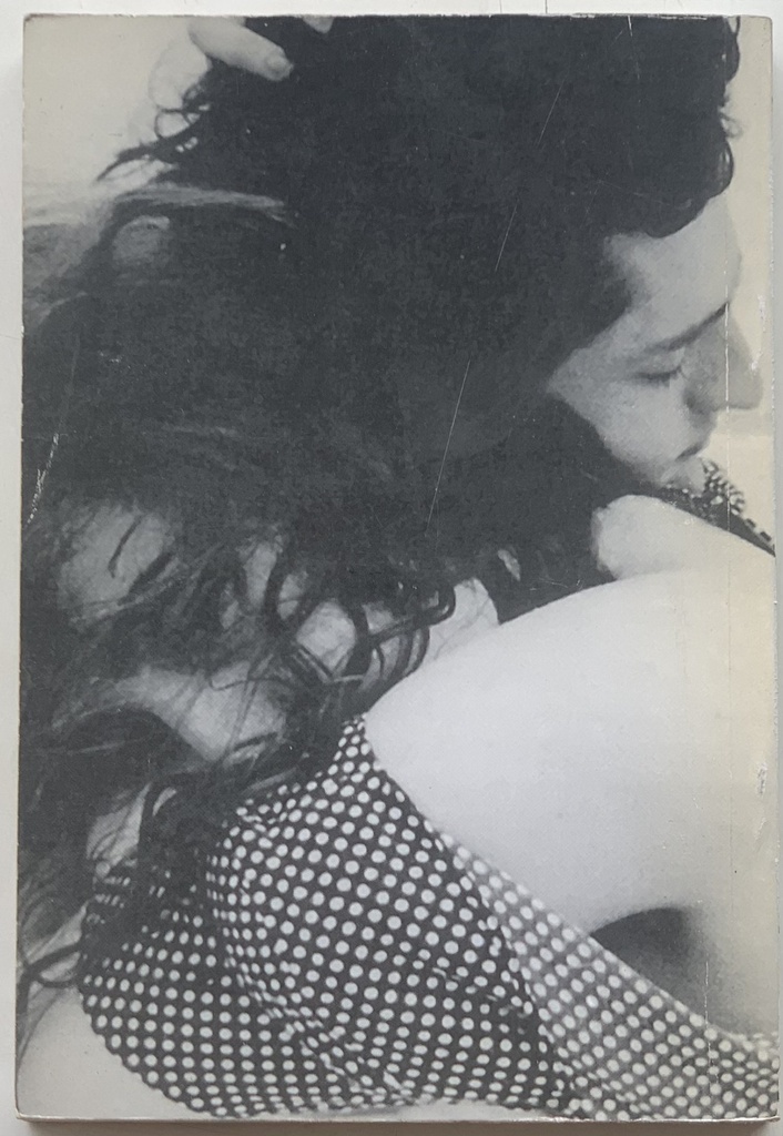 Adicionar      Sinopse Edições 0 Vídeos 0 Grupos 0 RCinema Brasileiro nos Anos 90,O - Ensaios de Crítica Cinematográfica (Livro usado)