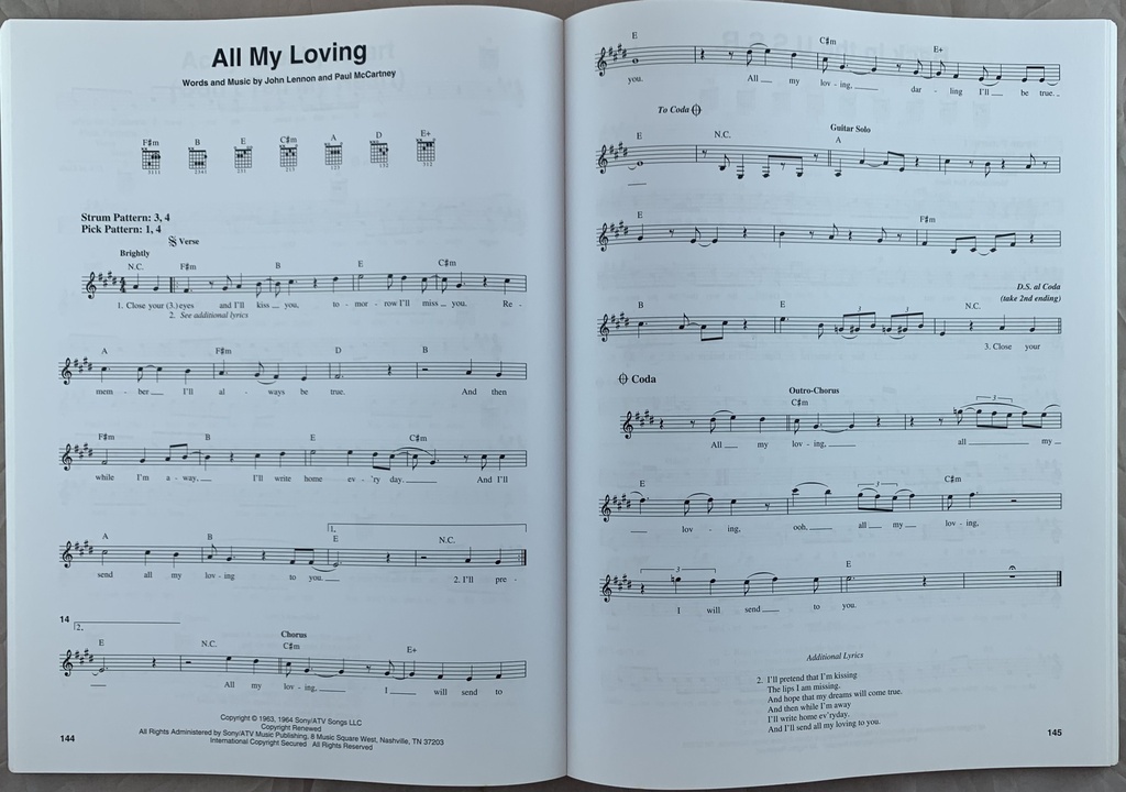 Partitura - Ultimate Guitar Songbook - (livro usado)