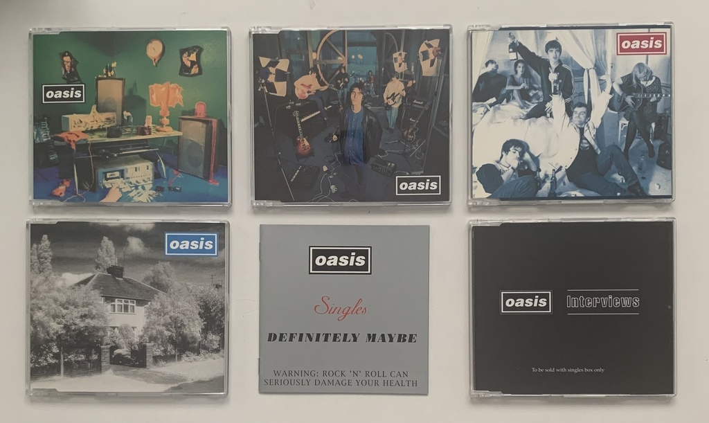 Oasis* - Singles "Definitely Maybe" ( 5 CDs singles usado)