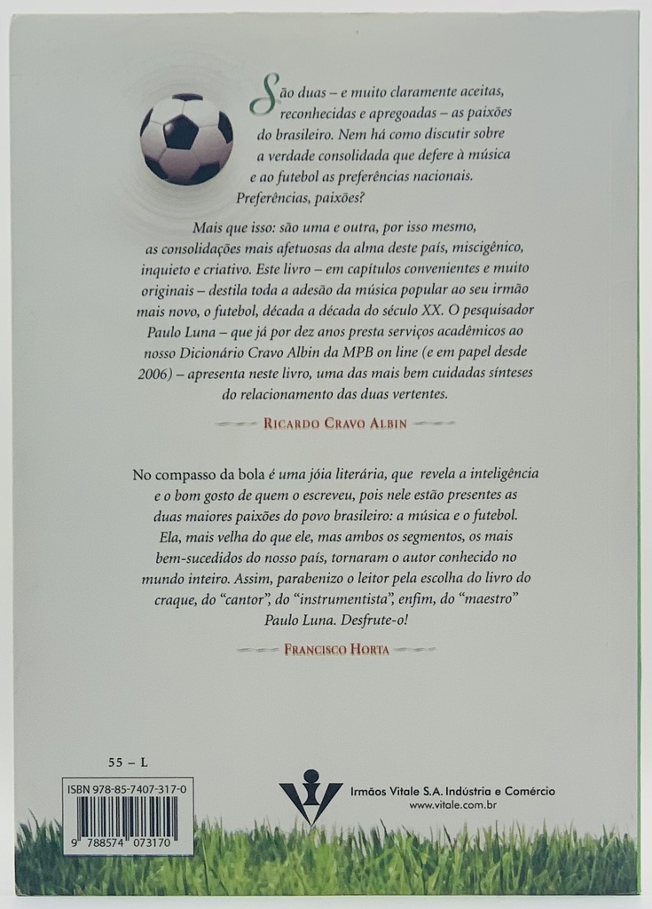 No Compasso da Bola - Paulo Luma (Livro semi novo)